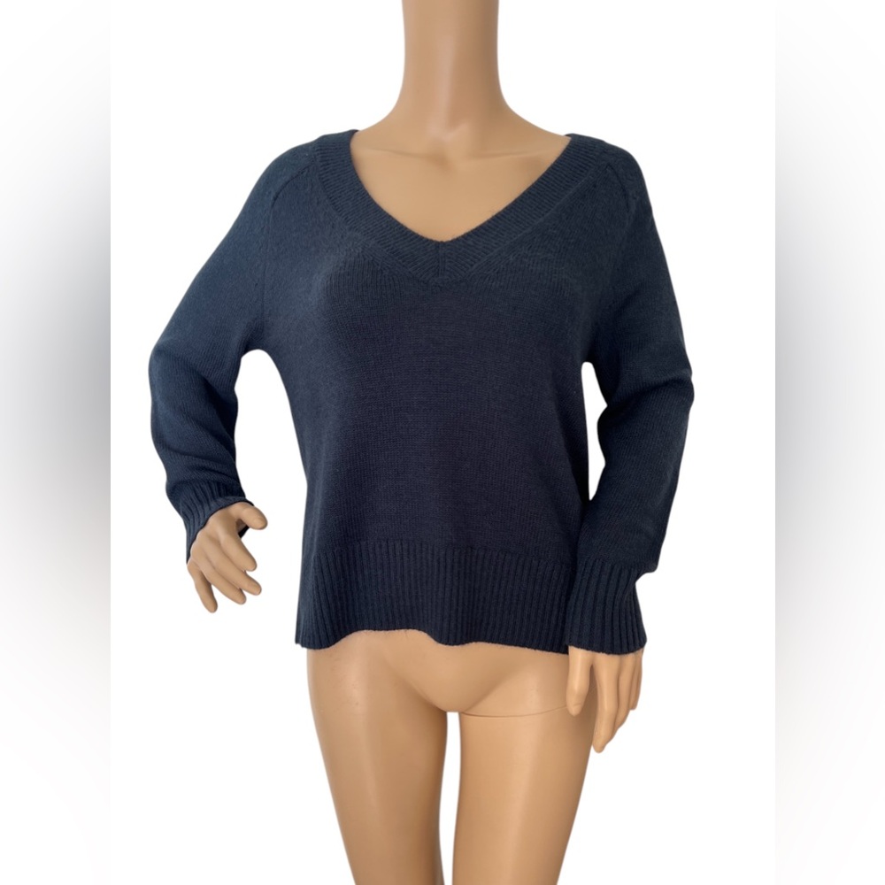 Banana republic knit v neck sweater size Xs